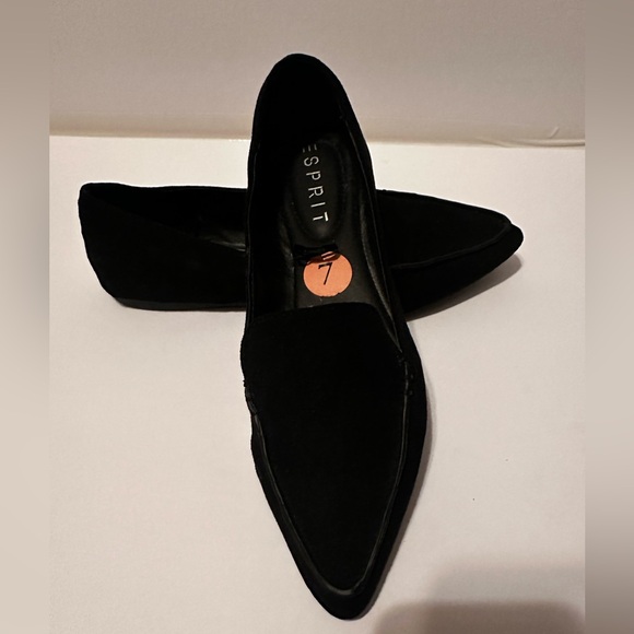 Esprit Women’s Elegant Black Slip-Ons - Picture 2 of 4